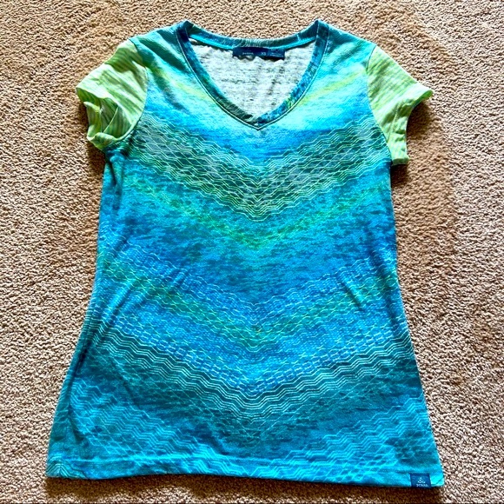 Prana Teal Green Geometric Design Soft V-neck Top